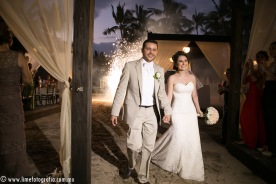 LiMe fotografia de Bodas en Puerto Vallarta Beach Wedding photographer Westin resort L y J_1410251951-2